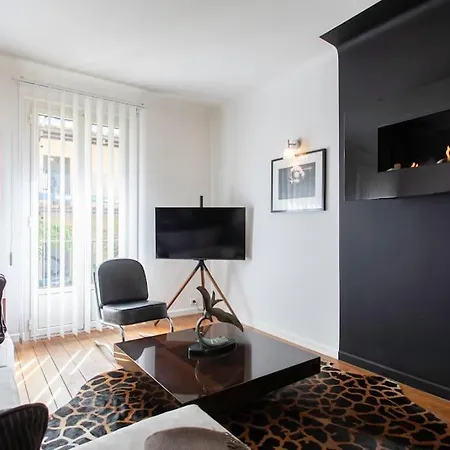 L30 Styly Old Town Central 2 Balconies 5mins Sea 아파트 니스