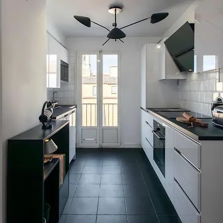 L30 Styly Old Town Central 2 Balconies 5mins Sea