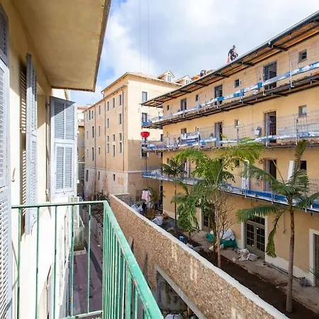 Apartamento L30 Styly Old Town Central 2 Balconies 5mins Sea